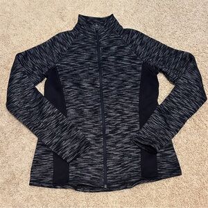 Tek Gear women’s medium M black and gray hoodless jacket